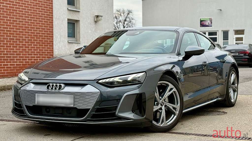 2021' Audi e-tron GT photo #1