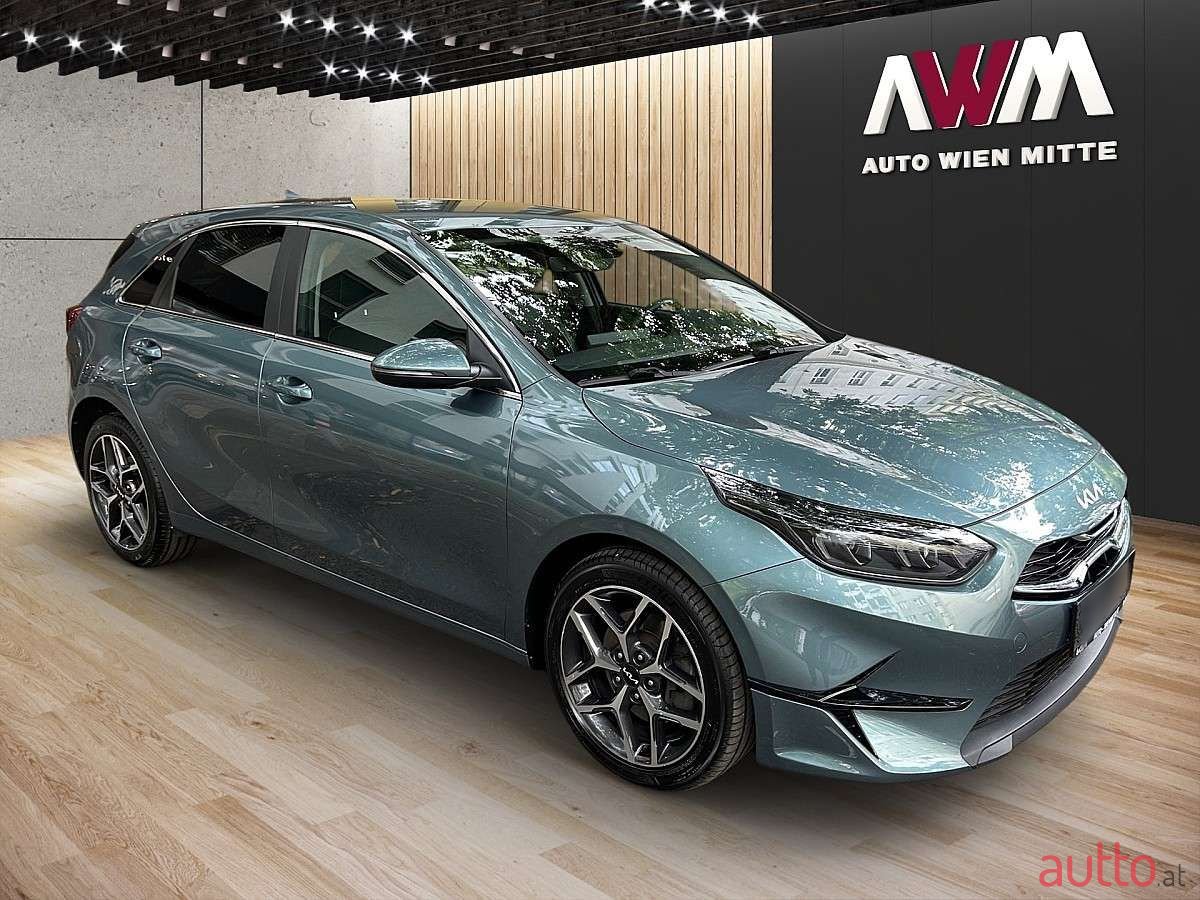 2022' Kia Ceed photo #2