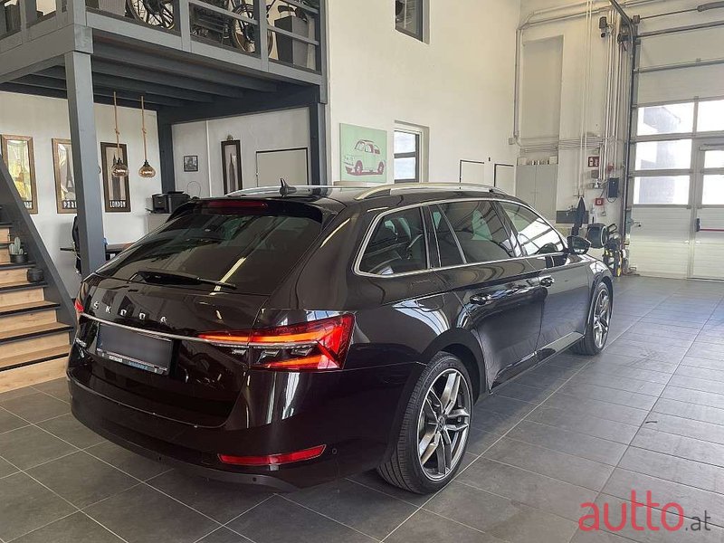 2020' Skoda Superb photo #3