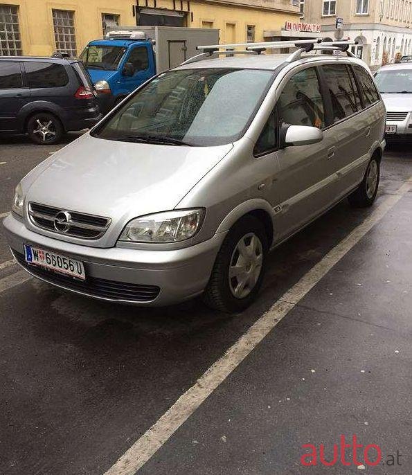 2004' Opel Zafira photo #1