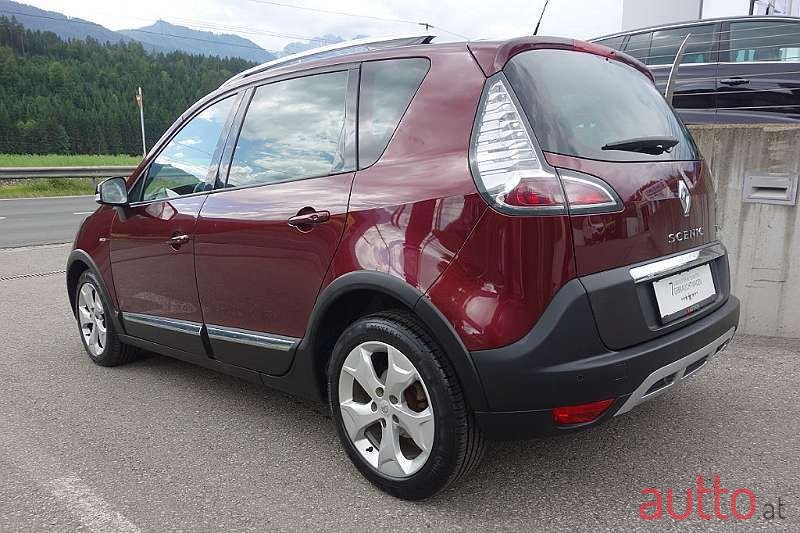 2013' Renault Scenic photo #6