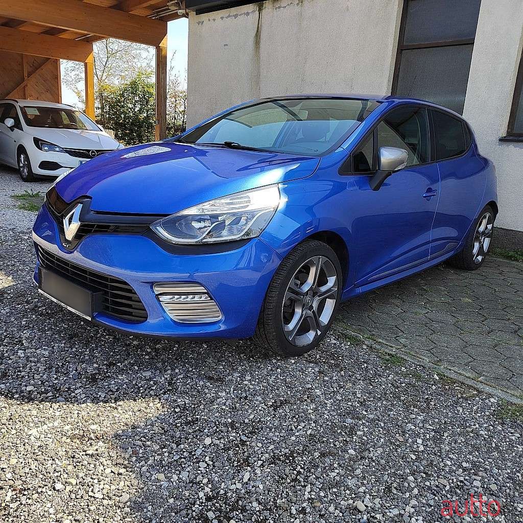 2015' Renault Clio photo #6