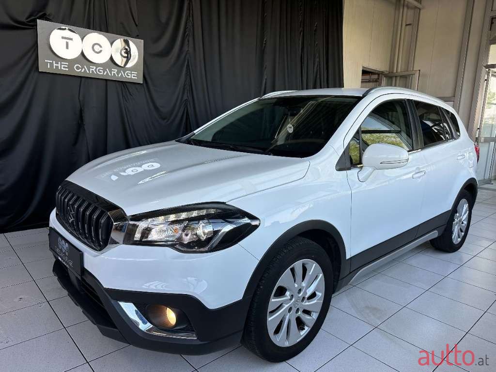 2019' Suzuki SX4 S-Cross photo #1