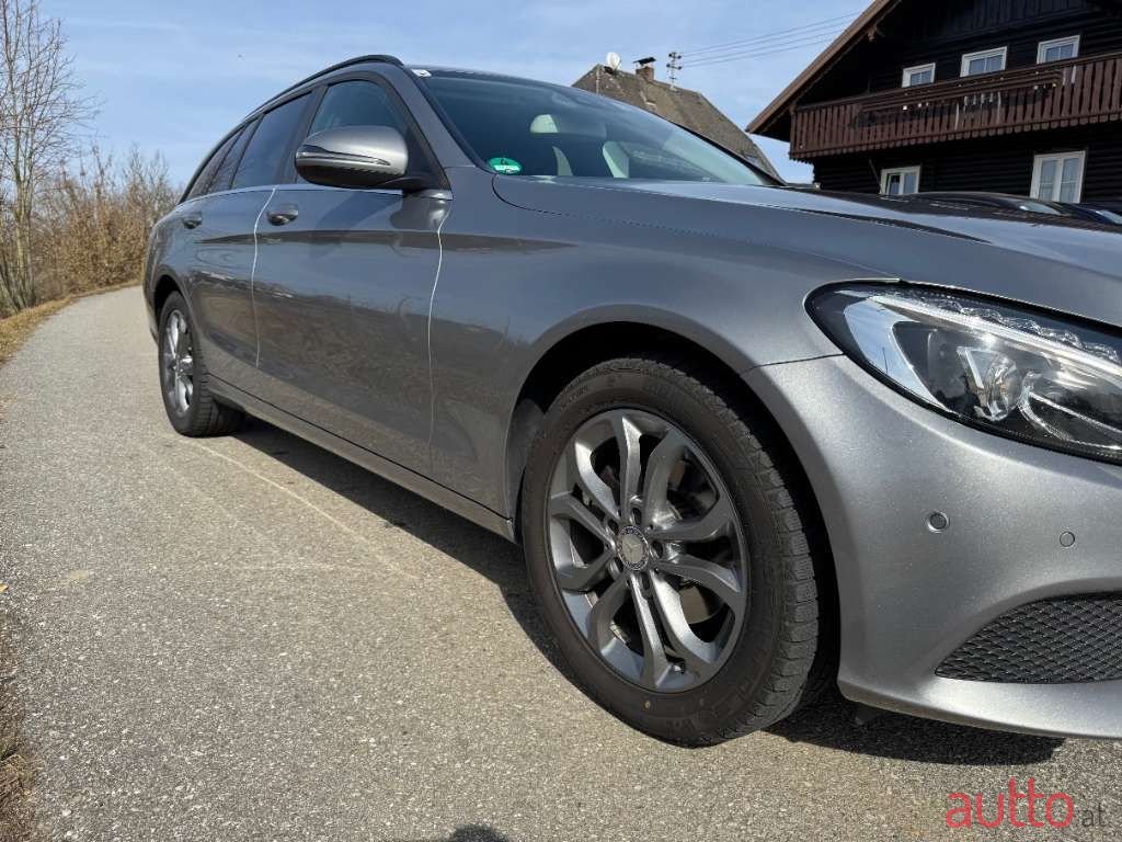 2015' Mercedes-Benz C-Klasse photo #6