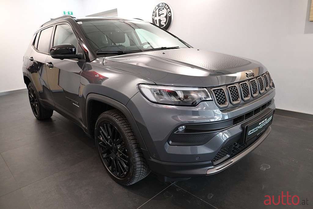 2023' Jeep Compass photo #6