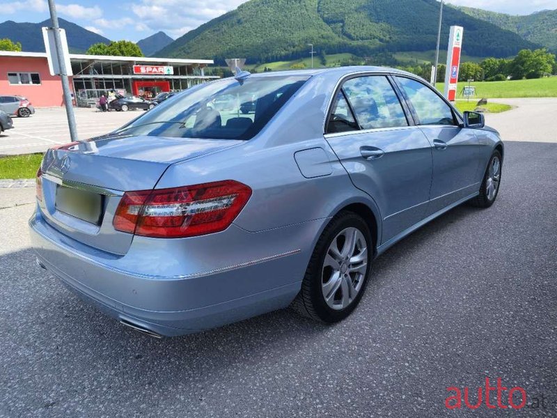 2012' Mercedes-Benz E-Klasse photo #5