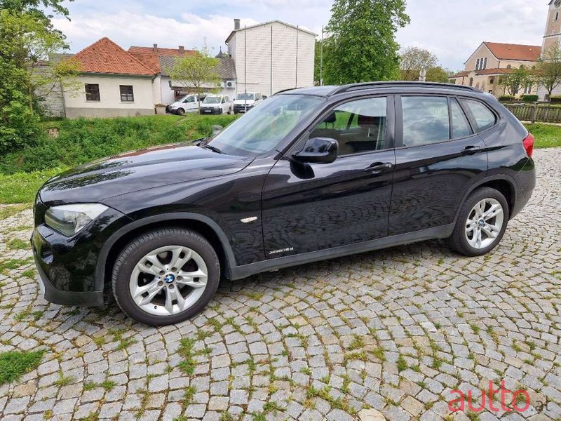 2011' BMW X1 photo #5