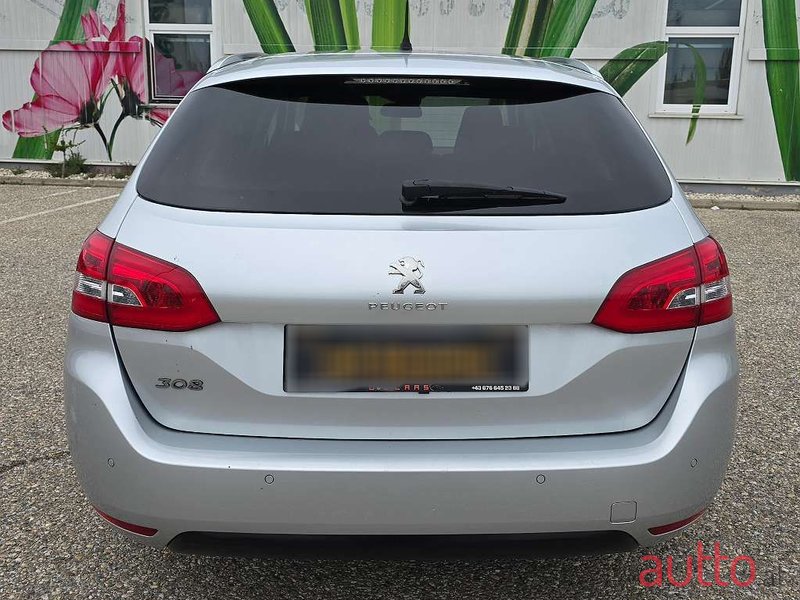 2018' Peugeot 308 photo #6