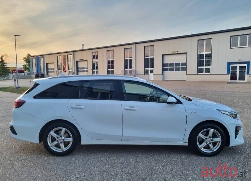 2019' Kia Ceed photo #6