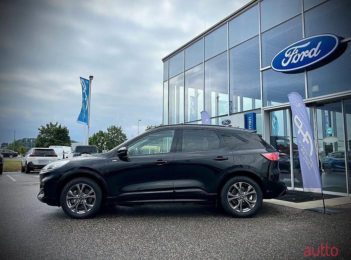 2021' Ford Kuga photo #3