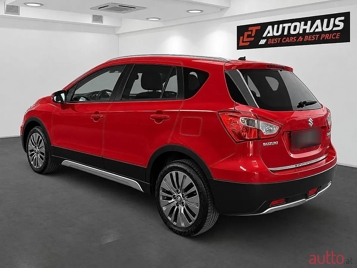2016' Suzuki SX4 photo #3