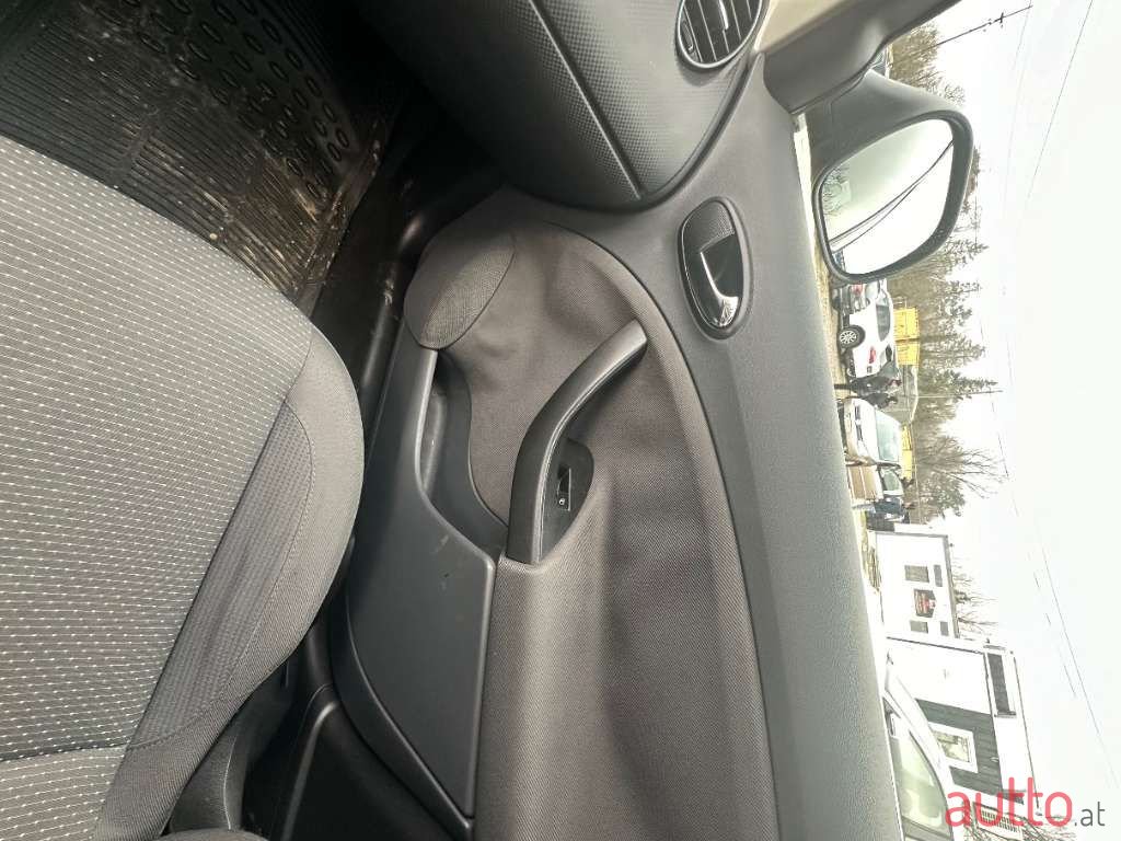 2006' SEAT Altea XL photo #5