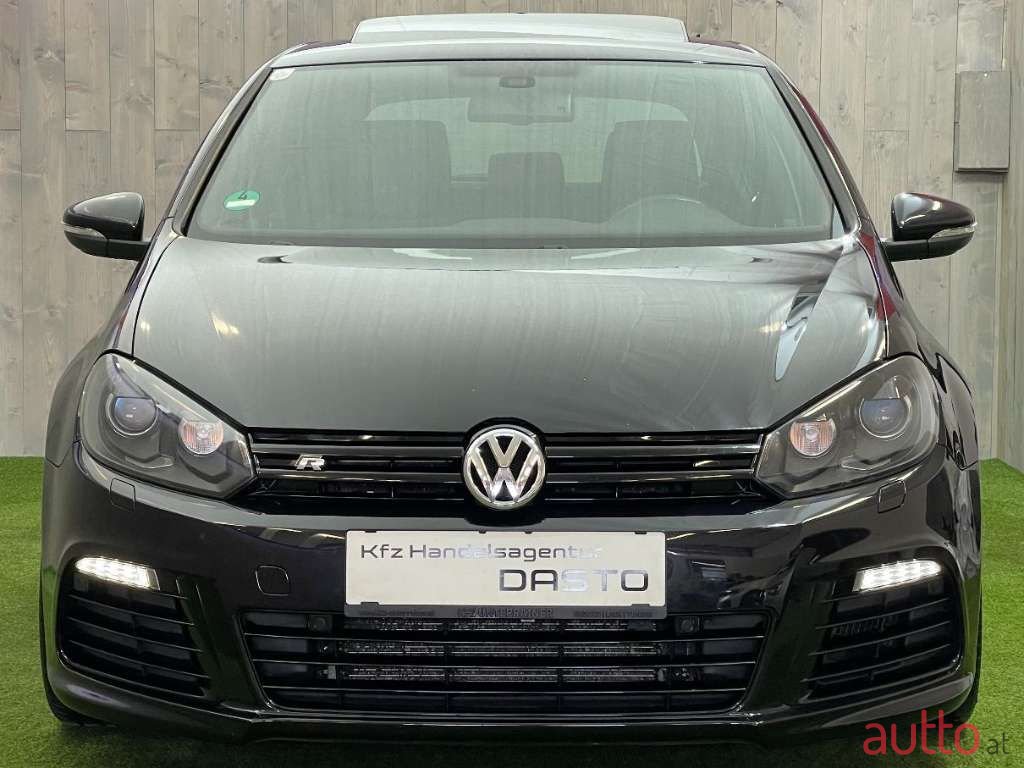 2011' Volkswagen Golf photo #3