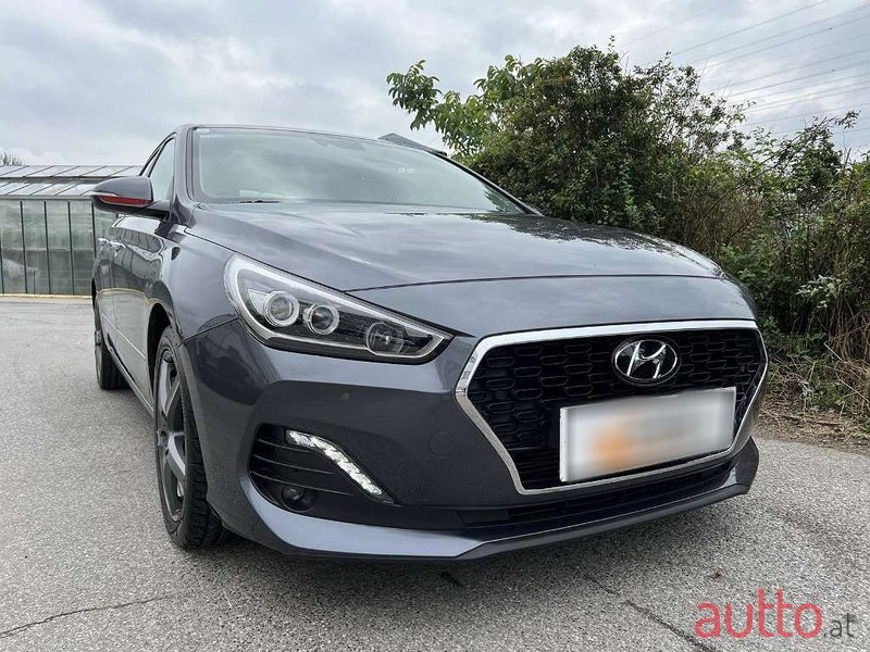 2020' Hyundai i30 photo #1