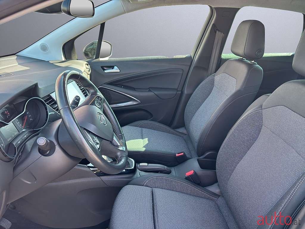 2022' Opel Crossland photo #6