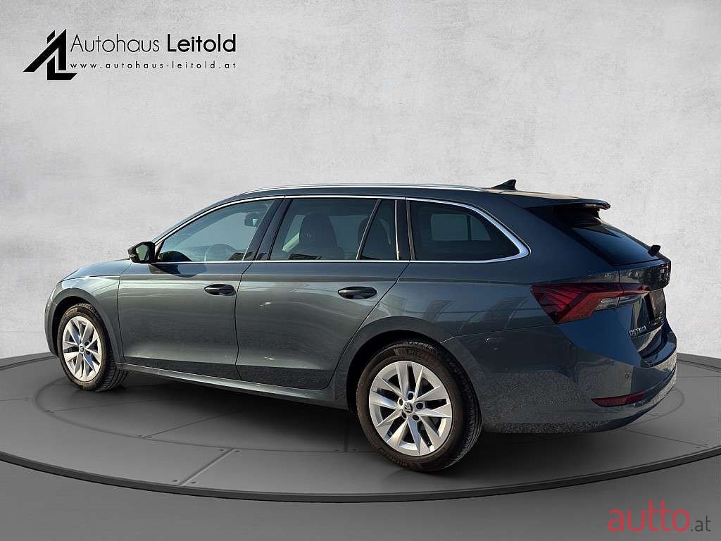 2020' Skoda Octavia photo #4