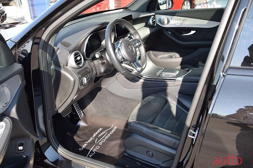 2021' Mercedes-Benz Glc-Klasse photo #4