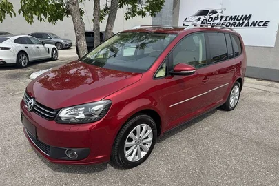 2012' Volkswagen Touran