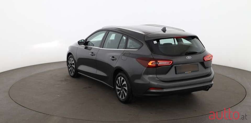 2022' Ford Focus photo #4