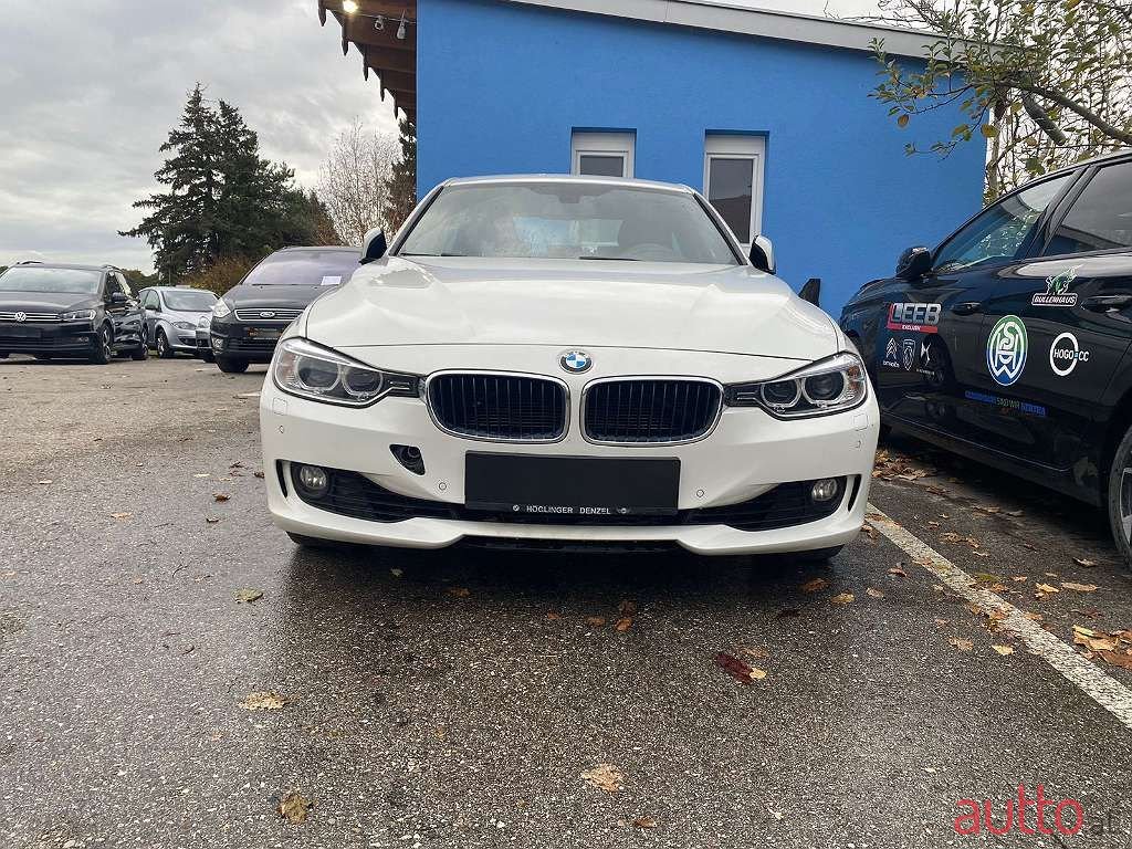 2012' BMW 3Er-Reihe photo #5