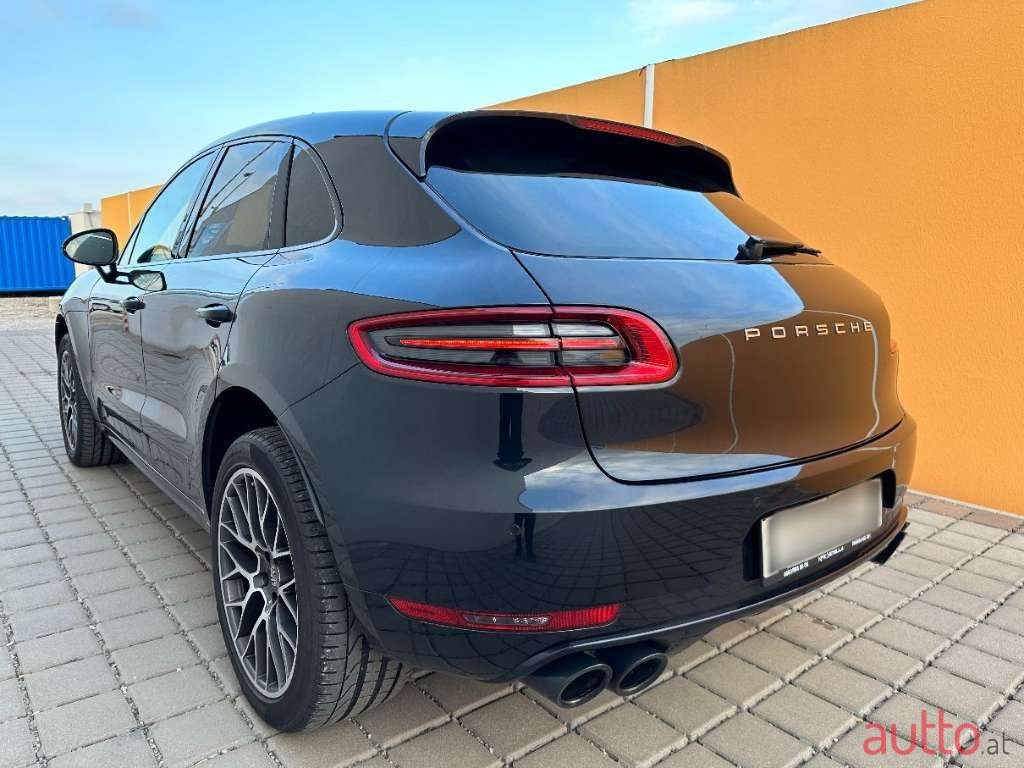 2016' Porsche Macan photo #6