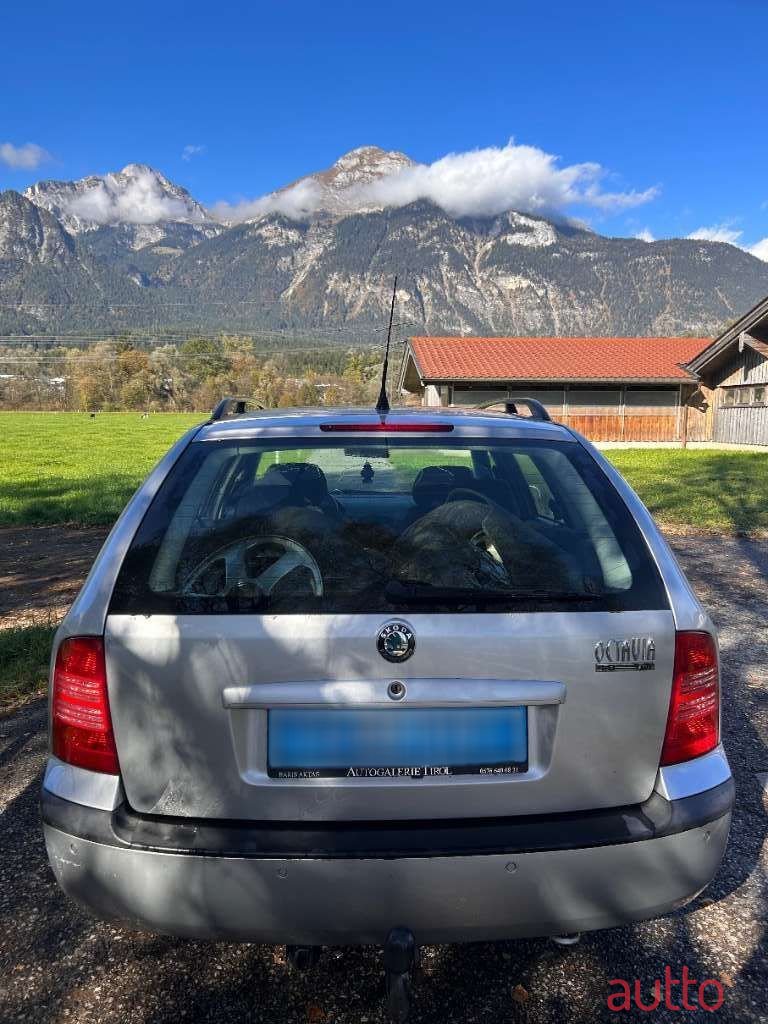 2001' Skoda Octavia photo #5