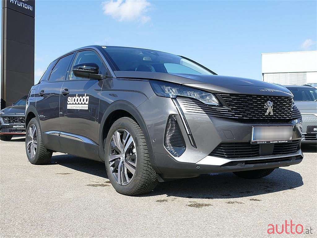 2023' Peugeot 3008 photo #5