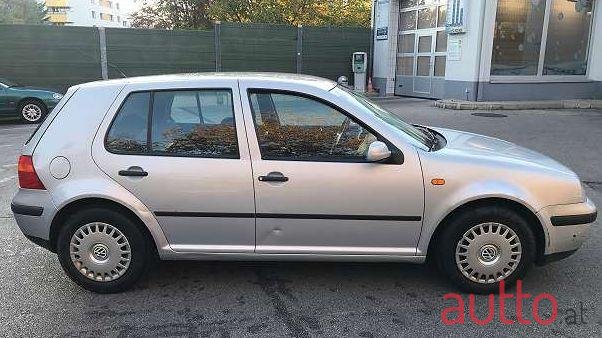 1998' Volkswagen Golf photo #2