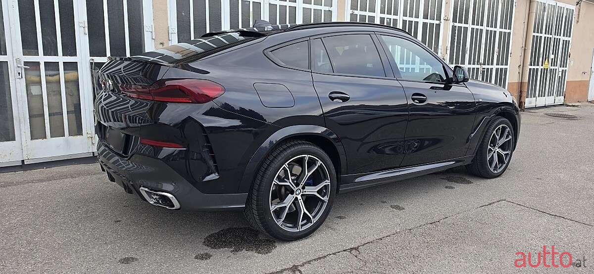 2021' BMW X6 photo #5