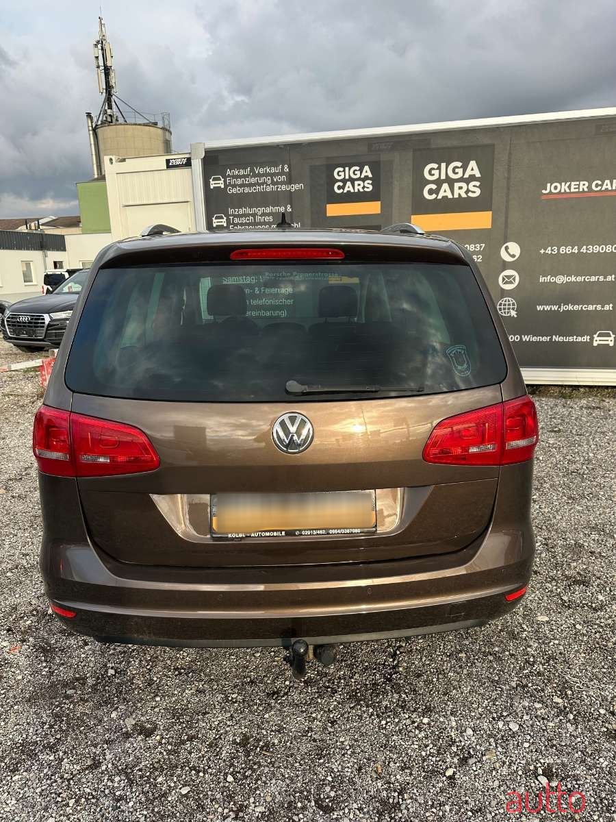 2013' Volkswagen Sharan photo #6