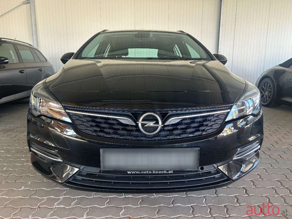 2022' Opel Astra photo #2