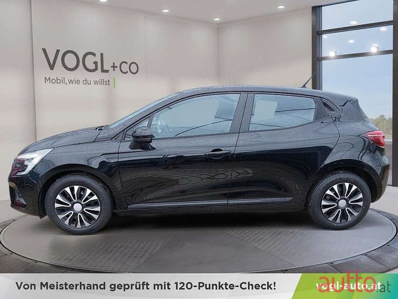 2022' Renault Clio photo #2