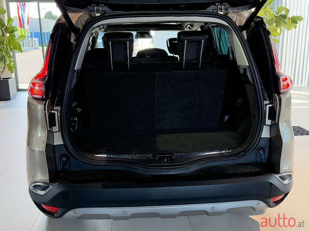 2017' Renault Espace photo #6