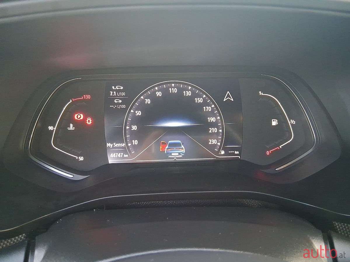 2021' Renault Arkana photo #5