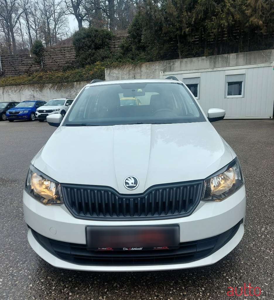 2016' Skoda Fabia photo #5