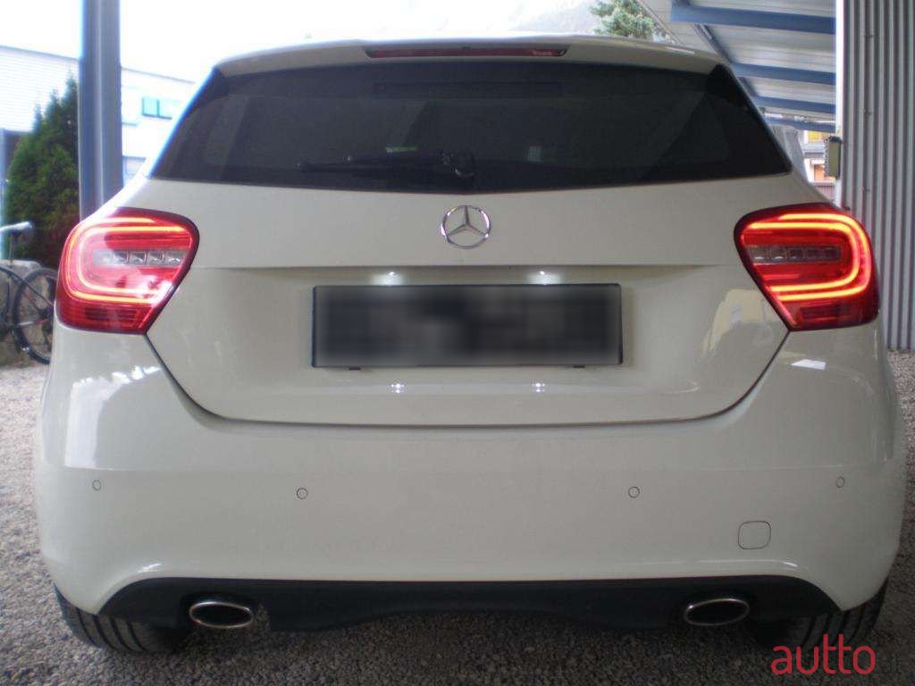 2015' Mercedes-Benz A-Klasse photo #4