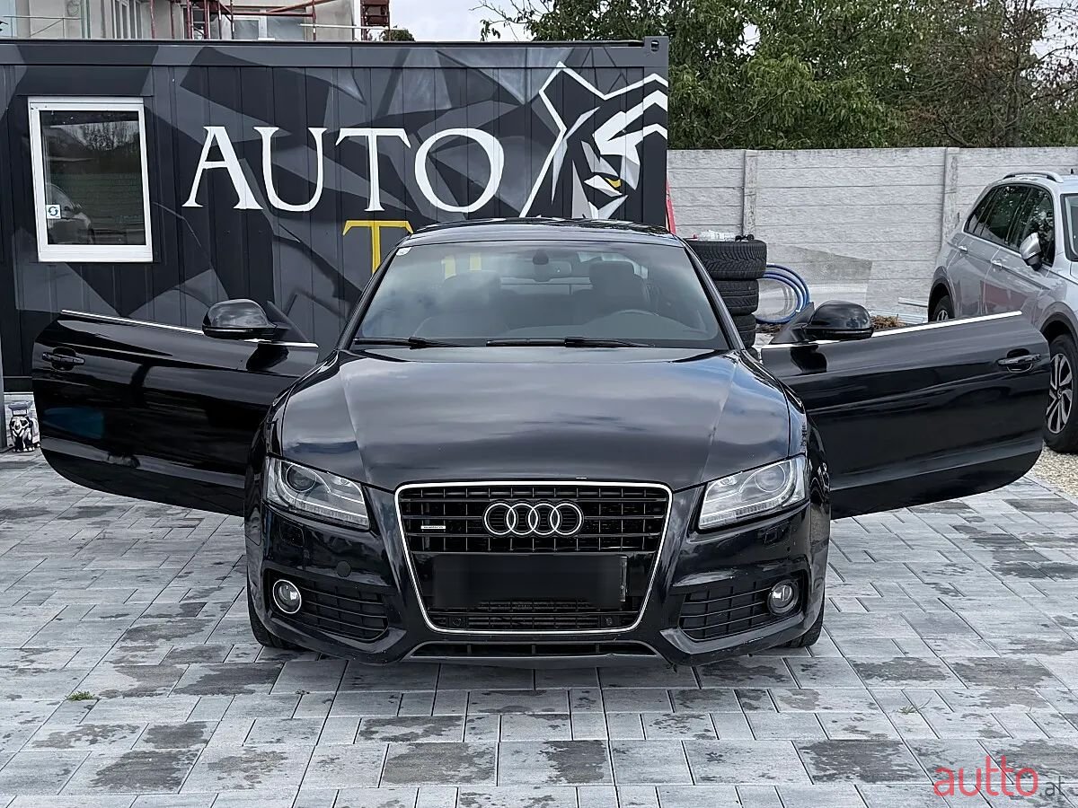 2009' Audi A5 photo #2