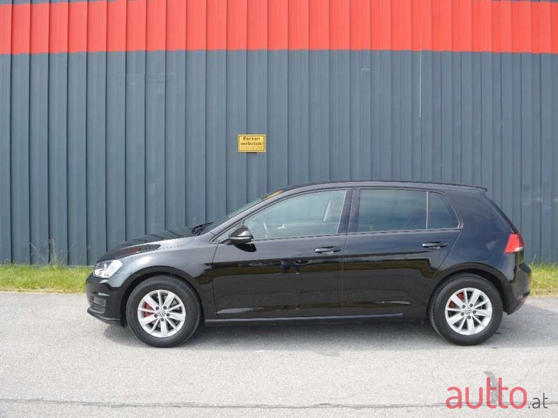 2013' Volkswagen Golf photo #6