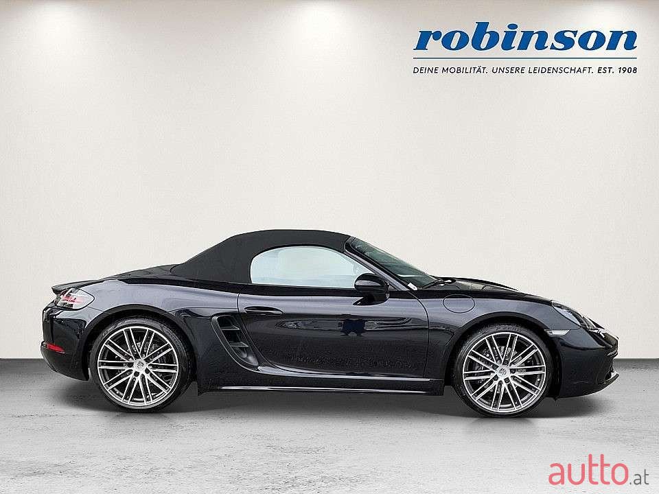 2019' Porsche Boxster photo #3