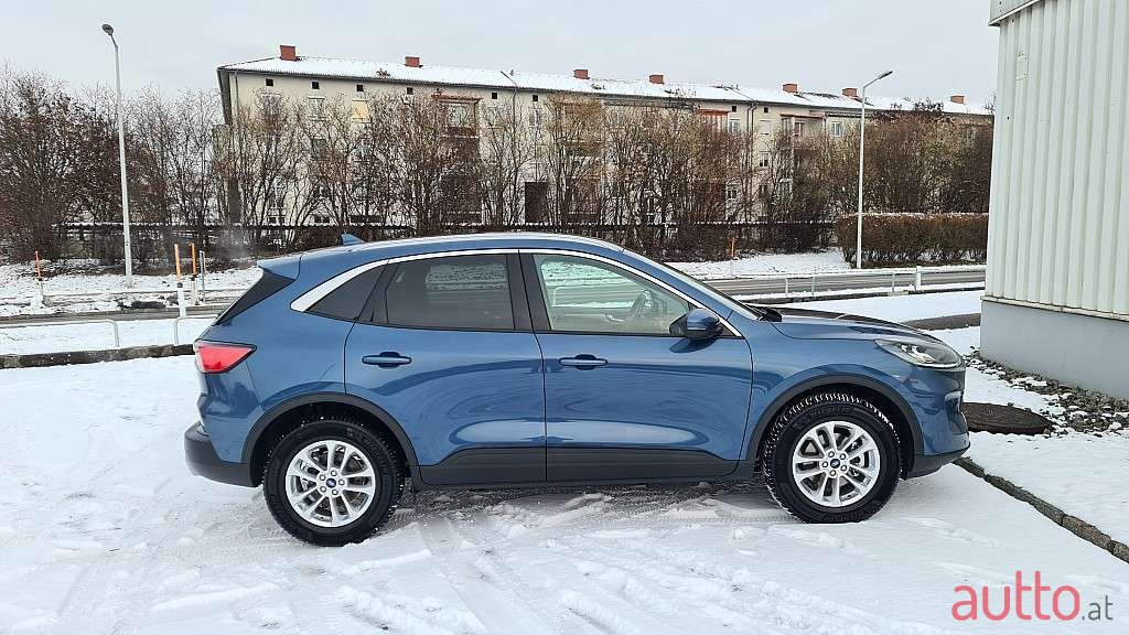 2022' Ford Kuga photo #6