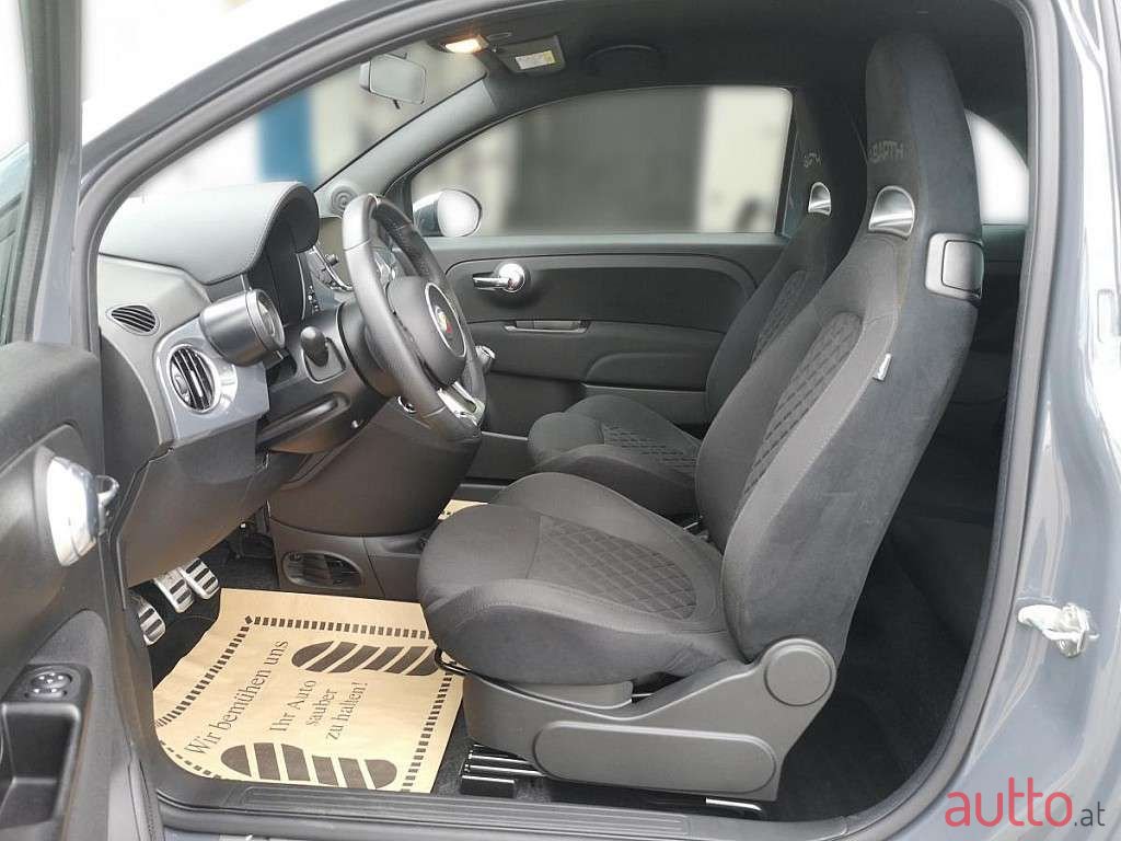 2021' Fiat 500 Abarth photo #5