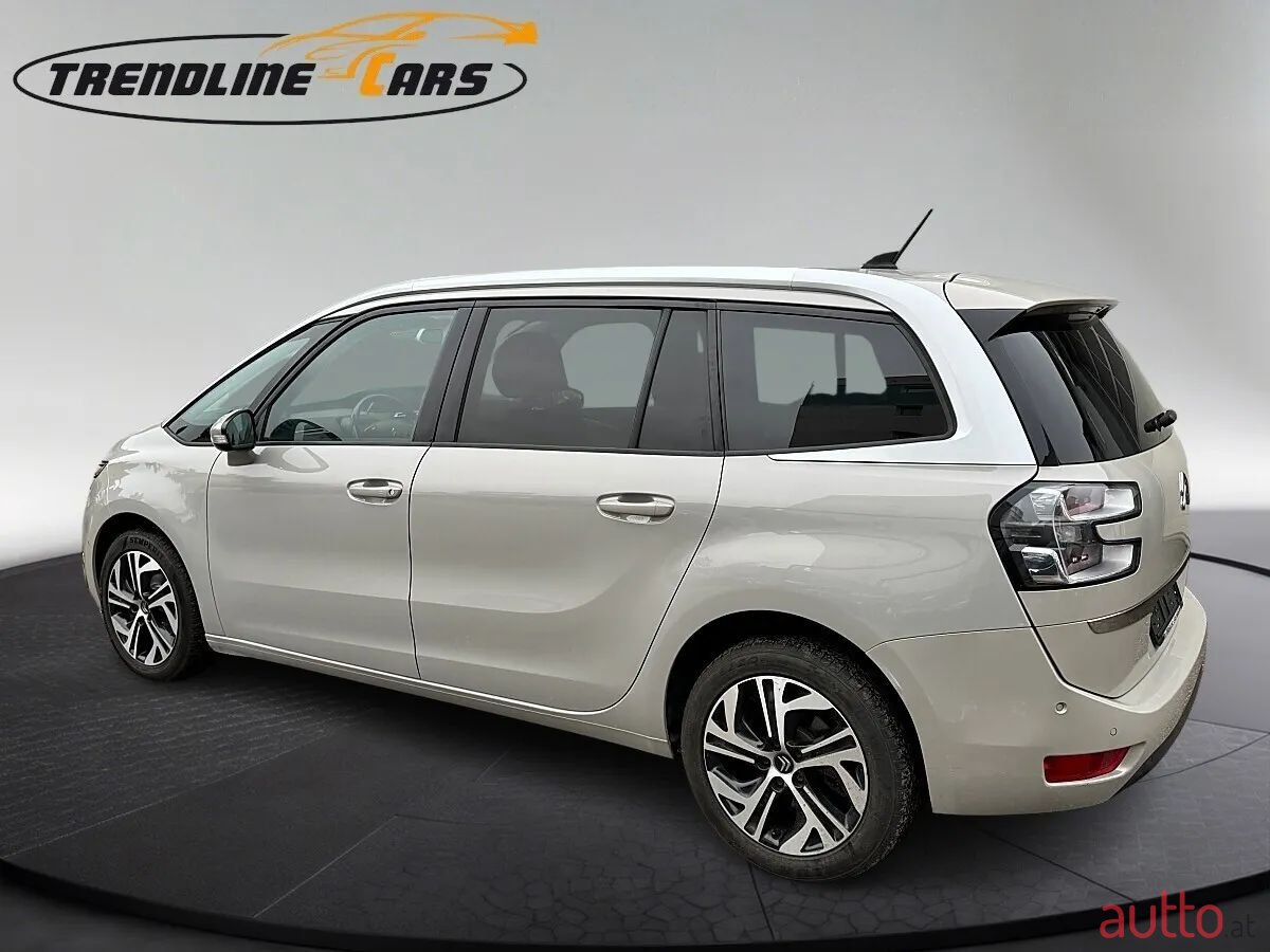 2022' Citroen C4 SpaceTourer photo #3