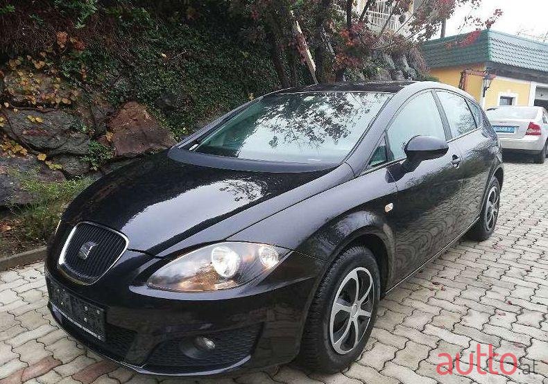 2009' SEAT Leon photo #1