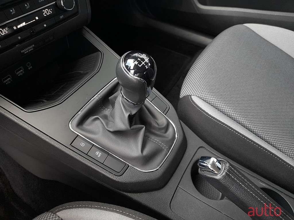 2018' SEAT Ibiza photo #5