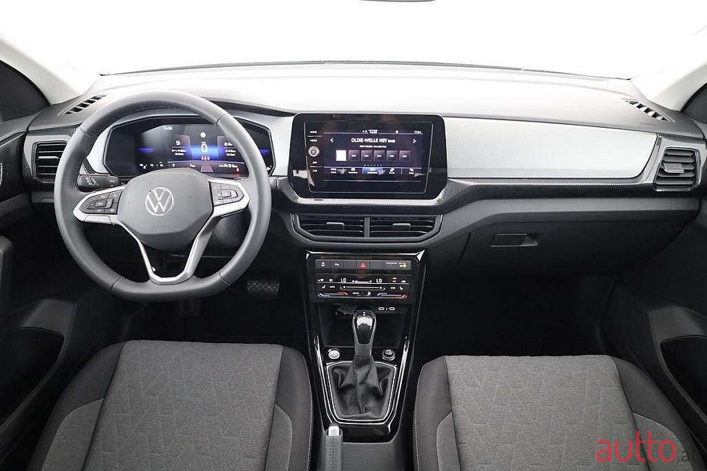 2024' Volkswagen T-Cross photo #5