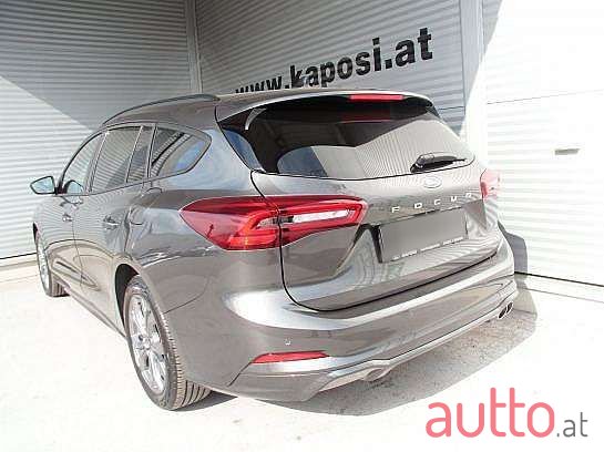 2023' Ford Focus photo #2