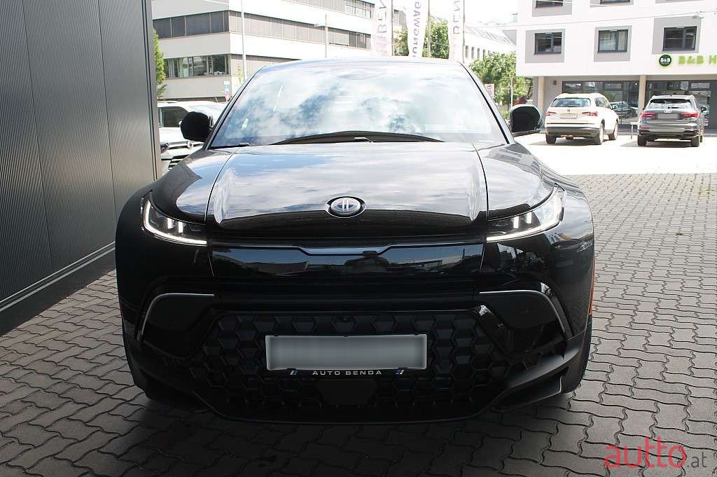 2023' Fisker Ocean photo #2