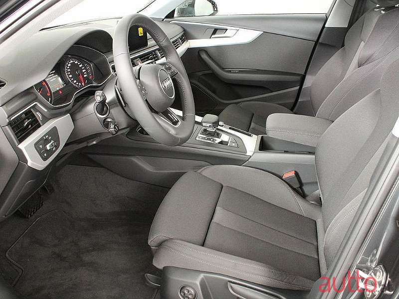 2019' Audi A4 photo #3