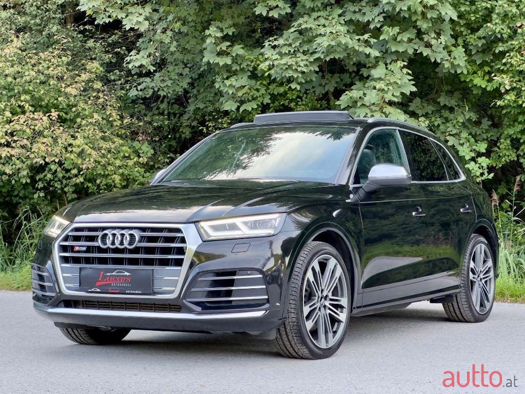 2019' Audi Q5 photo #1