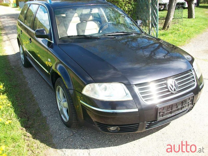 2001' Volkswagen Passat photo #4